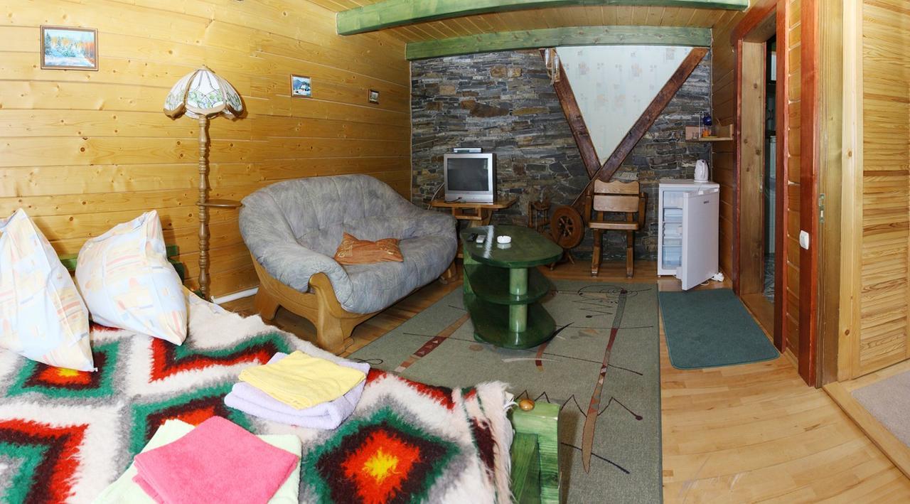 Садиба "У Наталії" Tatariw Exterior foto