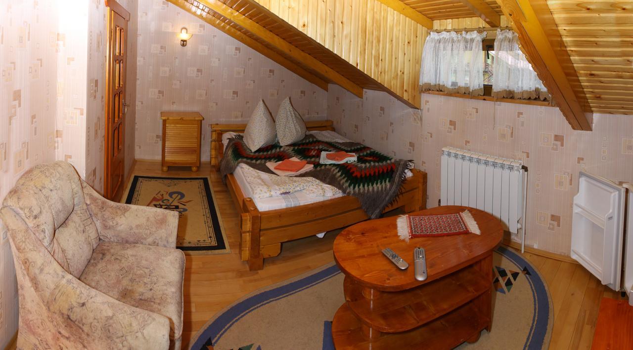 Садиба "У Наталії" Tatariw Exterior foto