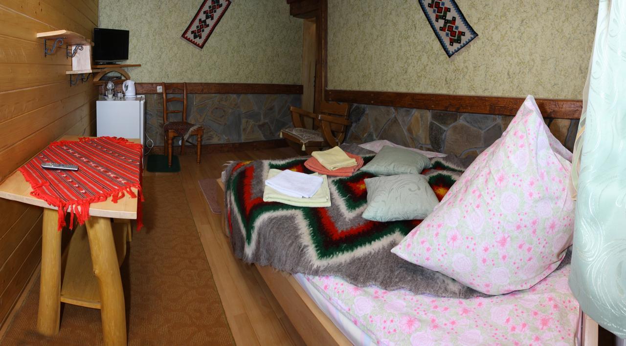 Садиба "У Наталії" Tatariw Exterior foto